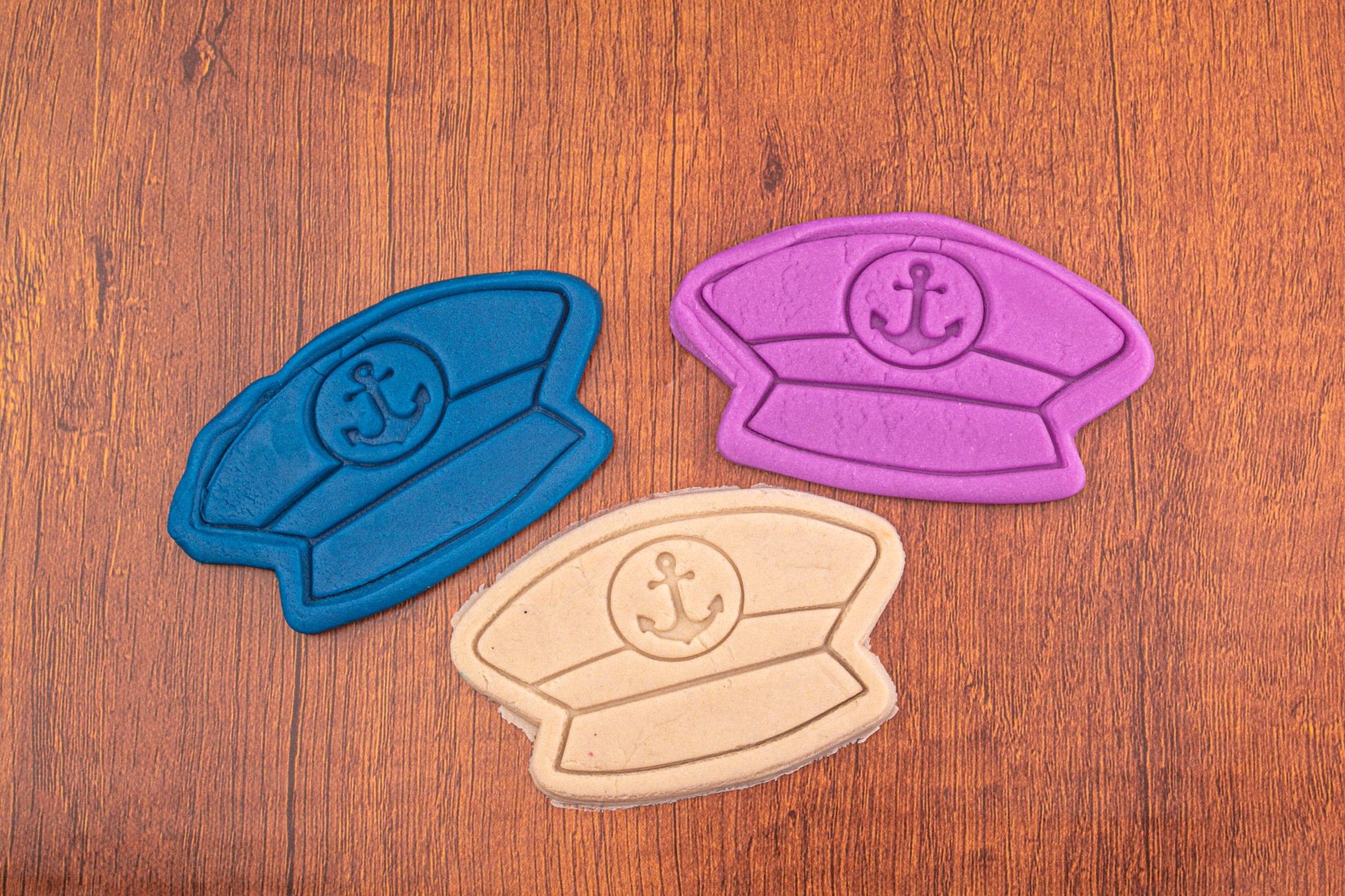 Emporte-pièce Chapeau de Capitaine - Découpe Biscuits Nautiques, Accessoire Pâtisserie Marin, Idéal pour Fêtes Anniversaires et Thèmes Océan