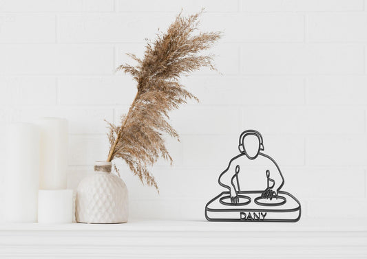 DJ - Sculpture en Dessin au Trait Personnalisé, Cadeau Unique pour DJ, cadeau pour Amateur de Musique, Décoration Minimaliste DJ