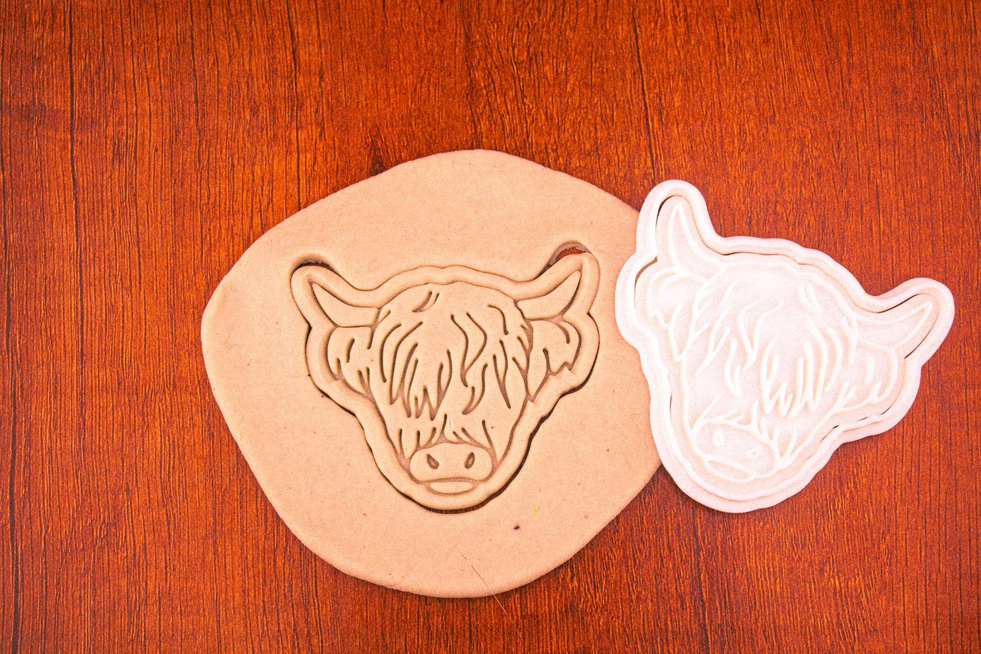 Emporte-pièce Highland Cow - Biscuit Vache Écossaise, Accessoire Pâtisserie Créatif, Idéal pour Amoureux des Animaux et Cadeaux Rustiques