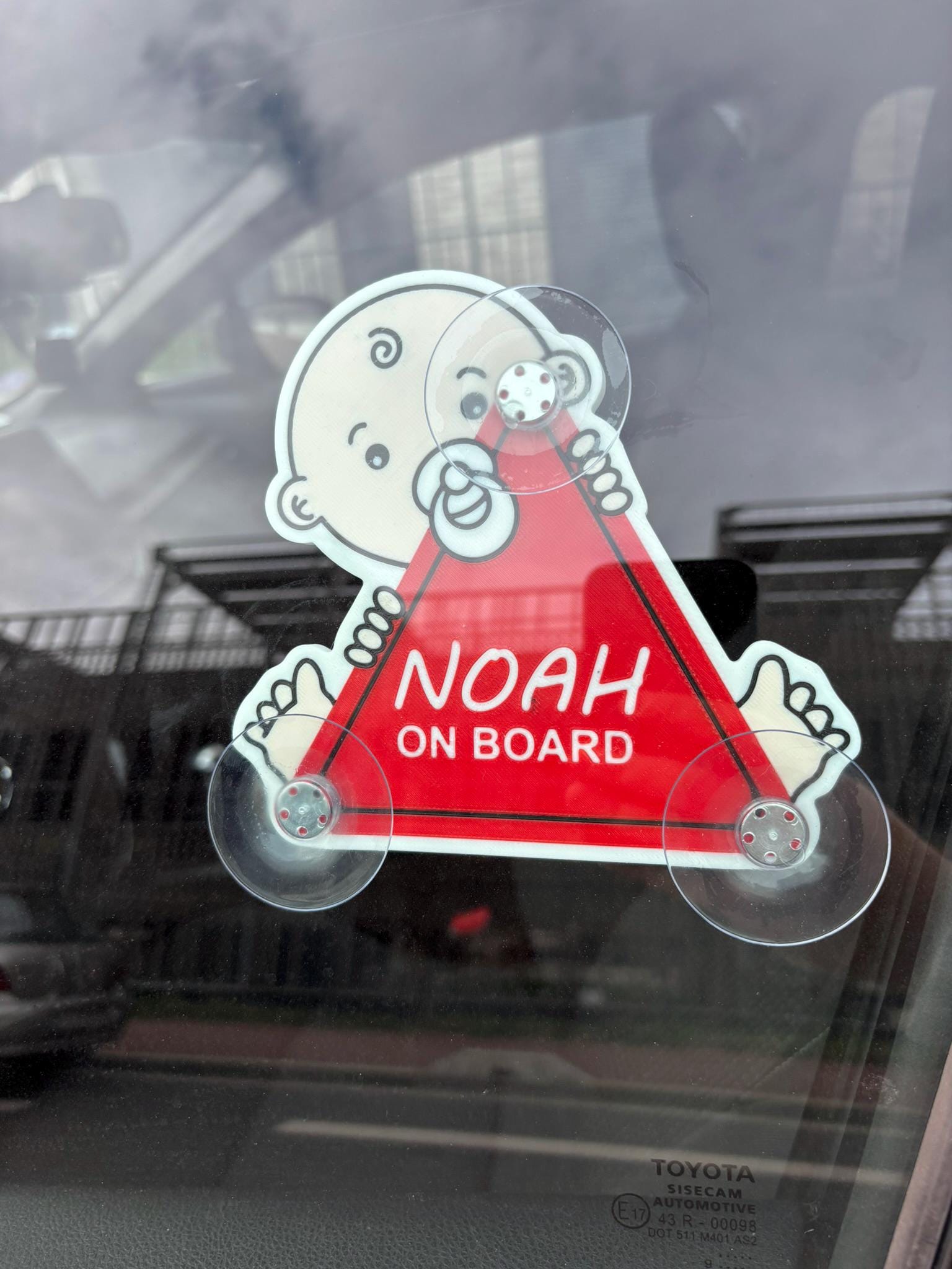 Bébé à Bord Personnalisé - Sticker Voiture avec Prénom, Panneau de Sécurité Enfant, Décoration Auto Unique Cadeau idéal pour jeunes parents