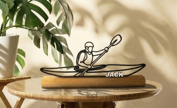 Sculpture Kayakiste Personnalisée Impression 3D | Figurine Kayak Rivières | Cadeau Passion Sports Nautiques | Décoration Nature Aventuriers!