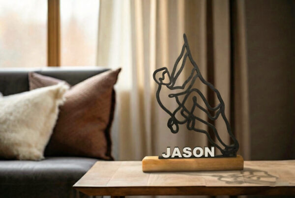 Cadeau escalade – Grimpeur 3D personnalisable sur socle en bois
