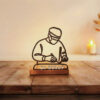Geschenk für Chirurgen: 3D-gedruckte Chirurgen-Skulptur auf Holzsockel