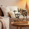 Cadeau pour batteur : sculpture de batteur imprimée en 3D sur socle en bois, Cadeau pour batteur : sculpture de batteur imprimée en 3D sur socle en bois,